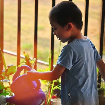 Yuk, Ajarkan Anak Untuk Hidup Mandiri Sejak Dini Dengan Cara Ini