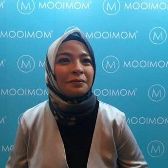 Tantri Syalindri Ceritakan Pengalaman Kolaborasi Band Kotak dengan Cak Nun  