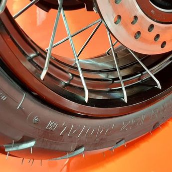Jika Ingin Pakai Ban Tubeless Maka Sebaiknya Juga Pakai Pelek Yang Sesuai 