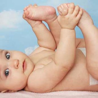 Hati-Hati, Bayi Rentan Dengan Biang Keringat Ketika Cuaca Panas