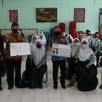 Lewat Tabungan Simpel, Bupati Bangka Ajak Pelajar Biasakan Diri Menabung