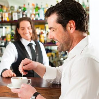 Berikut Ini  6 Cara Minum Kopi Espresso Layaknya Orang Italia 