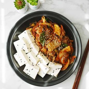 Cara Membuat Dubu Kimchi Korea, Tahu Rebus Dengan Tumis Kimchi 