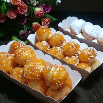 Resep Lukumades, Donat Versi Yunani Berbentuk Bundar Yang Disiram Madu