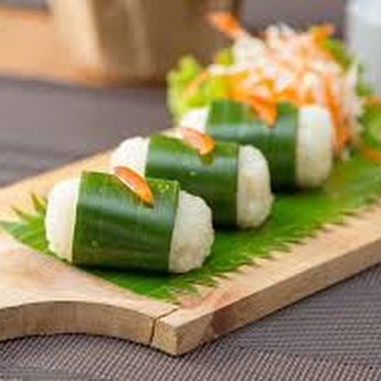Nikmat Disantap Dengan Kopi Hitam Pahit, Berikut Ini Resep Lemper Ayam