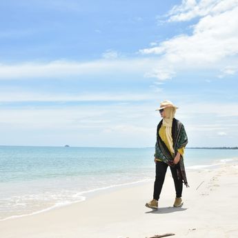 Pantai Tuing Desa Mapur Potensi Wisata Yang Indah