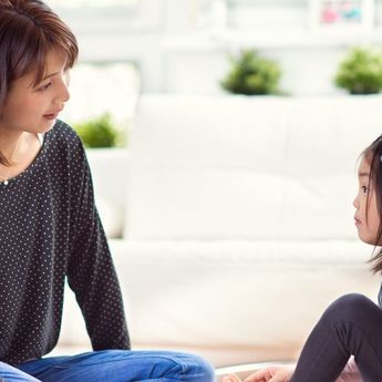 Anak Bertanya Mengapa Harus Membatu Orang Lain ? Jelaskan Ini Padanya