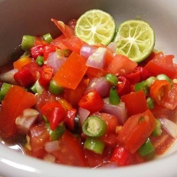 Berikut Ini Cara Membuat Sambal Dabu - Dabu, Sambal Mentah Khas Manado
