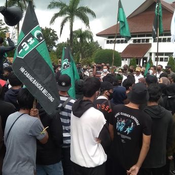 Demo Masyarakat Bangka Belitung Menggugat Berakhir Ricuh