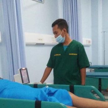 Briptu Refangga Patah Kaki Usai Tertabrak Pendemo di Kantor Gubernur