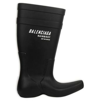 Ini Dia Sepatu Karet Seharga Rp 12 Juta Yang Di Rilis Balenciaga