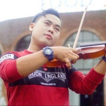 Arie Arkha Kelar Bikin Lagu 'Ada Cinta' Langsung Garap Video Klipnya