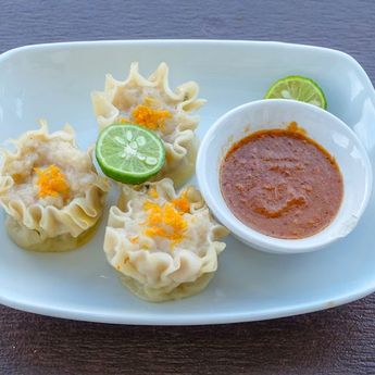 Cara Membuat Siomay Ikan Tenggiri, Sajikan Dengan Kuah Kacang