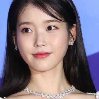 IU, Artis Kpop Wanita yang Paling Banyak Didengarkan Secara Global di Spotify 