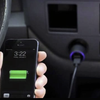 Ini Dampak Buruk Sering Ngecas Gawai dari Power Outlet Mobil  