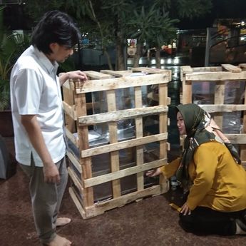 Kemenristek Berikan Bantuan ke Penjual Bakso Keliling di Banjarbaru