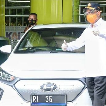 Kemenhub Secara Resmi Menggunakan Mobil Listrik buat Kendaraan Dinas  