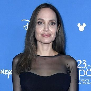 Main Film Come Away, Angelina Jolie Akan Jadi Ibu Peter Pan dan Alice  
