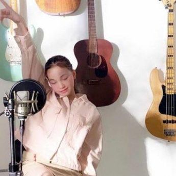 Cover Lagu One Direction, Sherry Joleica Kaget Dapat Banyak Pujian  