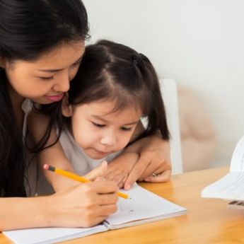 Kecerdasan Anak Berasal dari Ibu. Benarkah Ungkapan Tersebut ?  