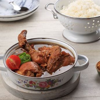 Dengan Cita Rasa Manis, Berikut Ini Cara Membuat Semur Ayam Jamur