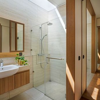 7 Benda Ini Perlu Disingkirkan dari Kamar Mandi. Apa Sajakah ?