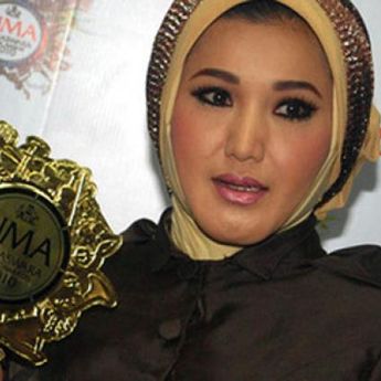 Evie Tamala Andalkan Tabungan Selama Pandemi Covid-19 