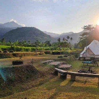 Wajib Dikunjungi, Inilah 3 Tempat Glamping Seru di Jawa Tengah