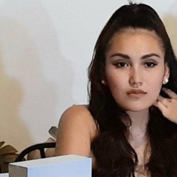 Batal Nikah, Ibu dan Adik Ayu Ting Ting Membesarkan Hatinya