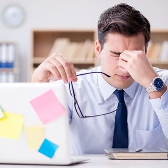 Yuk Kenali 4 Problem yang Bikin Tidak Semangat Kerja. Apa Sajakah ?