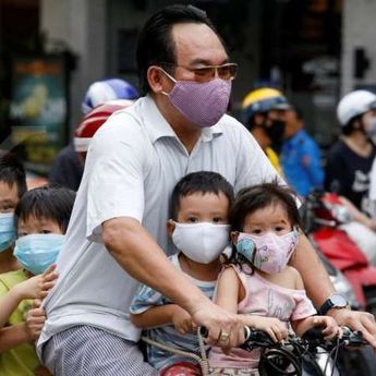 Agar Tidak Cemari Lingkungan, Berikut Ini Tips Aman Buang Masker !