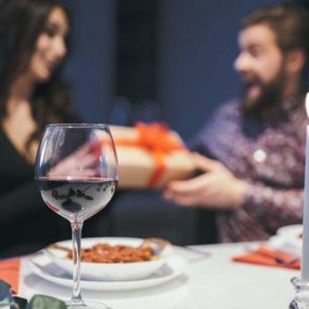 Romantis Hingga Lucu, Kalimat Ini Cocok untuk Pasangan Saat Valentine