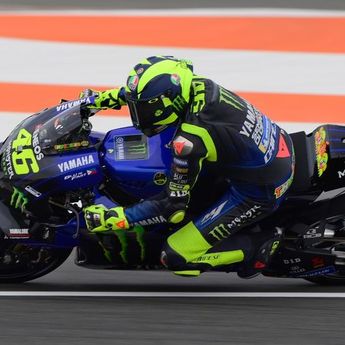 Tim Petronas Yamaha Ingin Buat Rossi Nyaman dan Lebih Kompetitif  