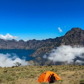 Sebelum Mendaki Gunung , Sebaiknya Perhatikan 6 Hal Berikut Ini !