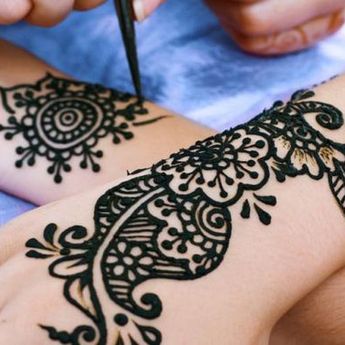Persiapkan 5 Hal Ini Jika Mau Gelar Henna Night Sebelum Pernikahan !