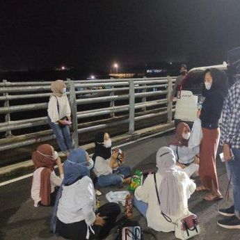 Bubarkan Remaja Nongkrong di Jembatan Emas, Polisi Imbau Patuhi Prokes