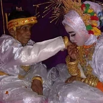Viral Pria 58 Tahun Nikahi Gadis 19 Tahun, Awalnya Melamar Sang Ibu, Namun Ditolak  