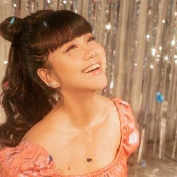Ingin Sekali Bertemu, Ghea Indrawari Buat Lagu Untuk Jin BTS  