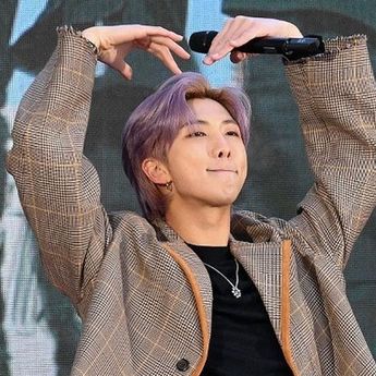 RM BTS Rilis Lagu Solo "Bicycle" 