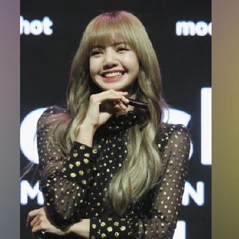 Lisa BLACKPINK Diduga Beri Bocoran Tentang Judul Lagu untuk Debut Solo Mendatang