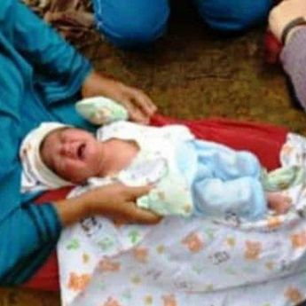 Orang Tua Dari Bayi yang Dibuang di Simpang Teritip Telah Diketahui