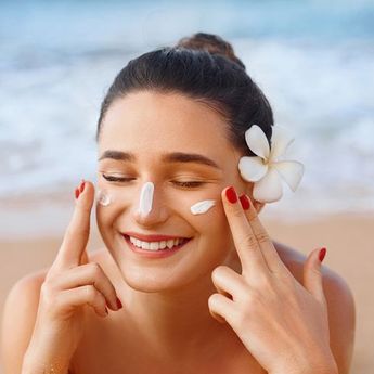 Wajib Pakai Sunscreen Walau Di Rumah Saja, Bisa Mencegah Kanker!