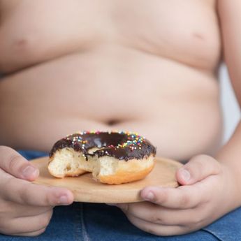 Perhatikan Nutrisi Si Kecil, 3 Hal Ini Bisa Picu Obesitas Pada Anak