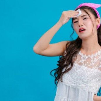 Gunakan Tisu Basah Untuk Wajah Ternyata Berisiko Lo, Apa Itu?