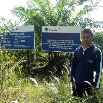 Manfaatkan Lahan Bekas Tambang PT Timah Tbk, Pengurus Masjid Darussalam Desa Pangek Miliki Kebun Sawit