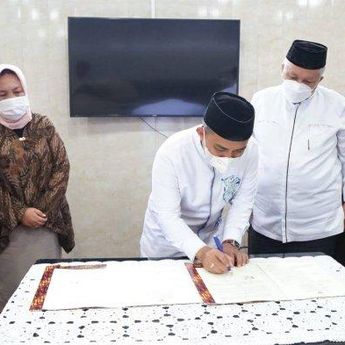 Pemkot Pangkalpinang dan Pemkab Bangka Barat Bersama Lakukan Penandatangan MOU Kesepakatan Pembangunan Daerah