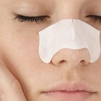  Yuk Hilangkan Komedo Putih di Hidung yang Membandel dengan Cara Ini!