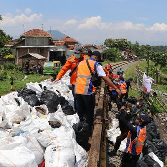 Daop 2 Bandung  Sosialisasi dan Antisipasi Banjir di Sepanjang Lintasan KA