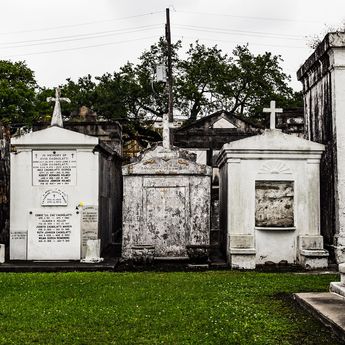 Sering Dijadikan Tempat Uji Nyali, Ini 7 Kuburan paling Angker di dunia, Salah Satunya di Indonesia!