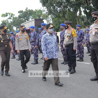Wagub Abdul Fatah Pimpin Apel Gelar Pasukan Operasi Lilin Menumbing 2021